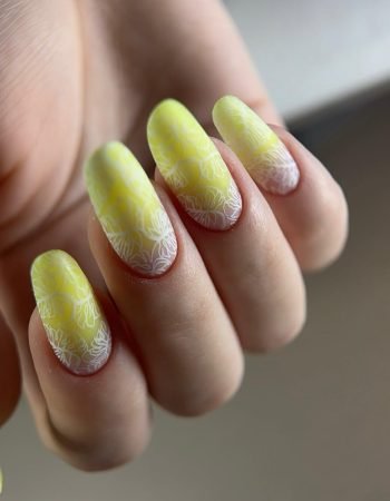Urla Kalıcı Oje Sarı Ombre Tasarım ve Modern Nail Art Uygulaması - GA Luxury Nails