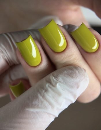 Urla Kalıcı Oje Yeşil Tasarım ve Modern Nail Art Uygulaması - GA Luxury Nails